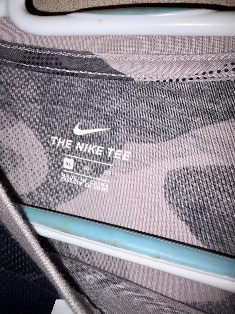 Nike Men’s Long-Sleeve Camo Performance Shirt - Black/Gray/White - Picture 2 of 3